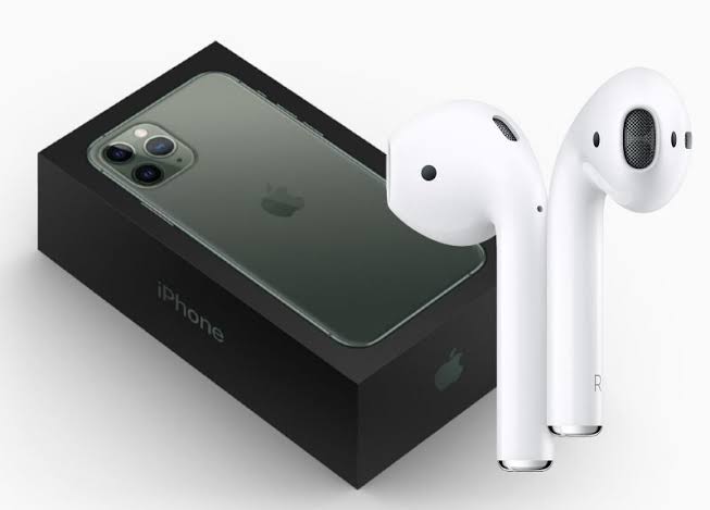 Will Next year iPhones come with Apple Airpods Pro