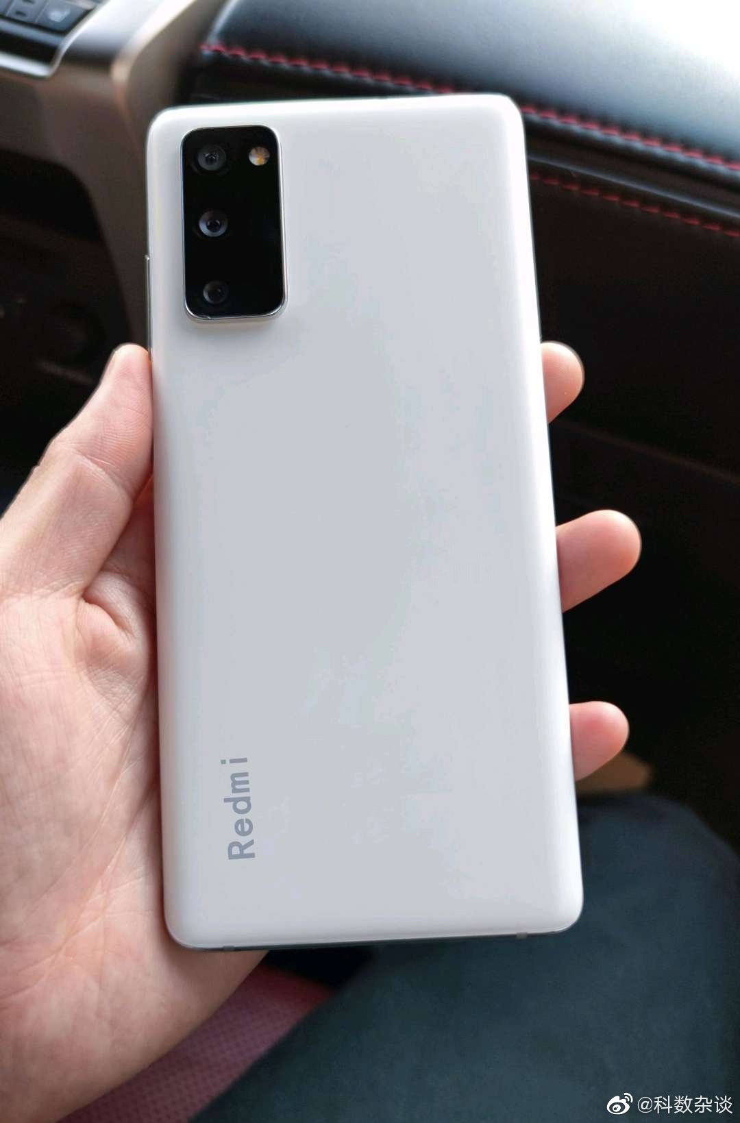 Redmi K40 Pro could sport 6.81″ with 3200 x 1440 pixels display
