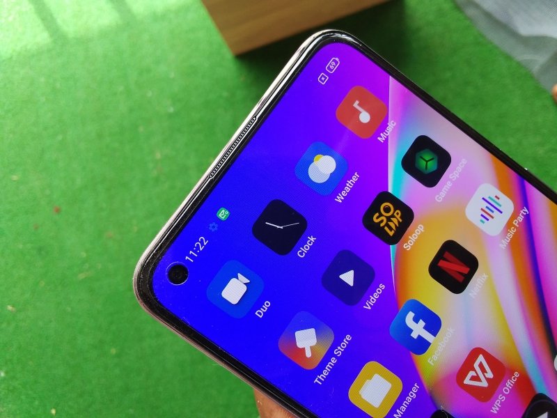 OPPO Reno5 F preview; unboxing and first look