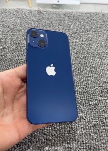 iPhone 13 mini prototype now has the two cameras laid out diagonally 