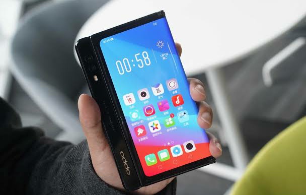 Rumors proves that Oppo is working on its foldable device
