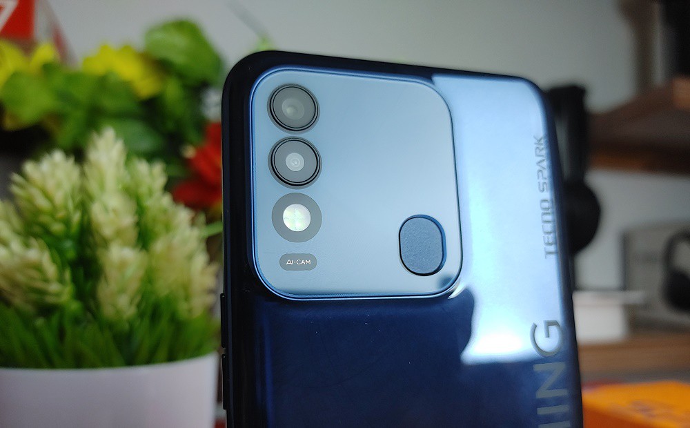 Tecno Spark 8 Review Tecno Spark 8 rear fingerprint scanner