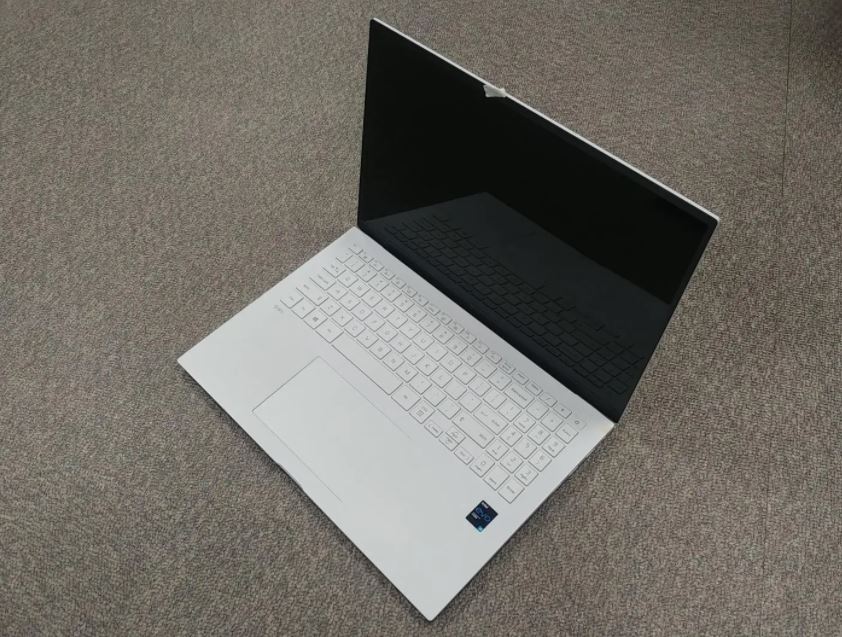 Five (5) Premium Laptops Of 2021