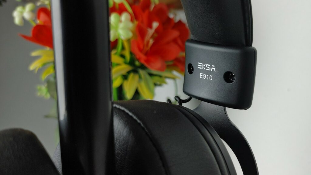 EKSA E910 Review; low latency 5.8GHz wireless gaming headset E910 headphone from EKSA review 2