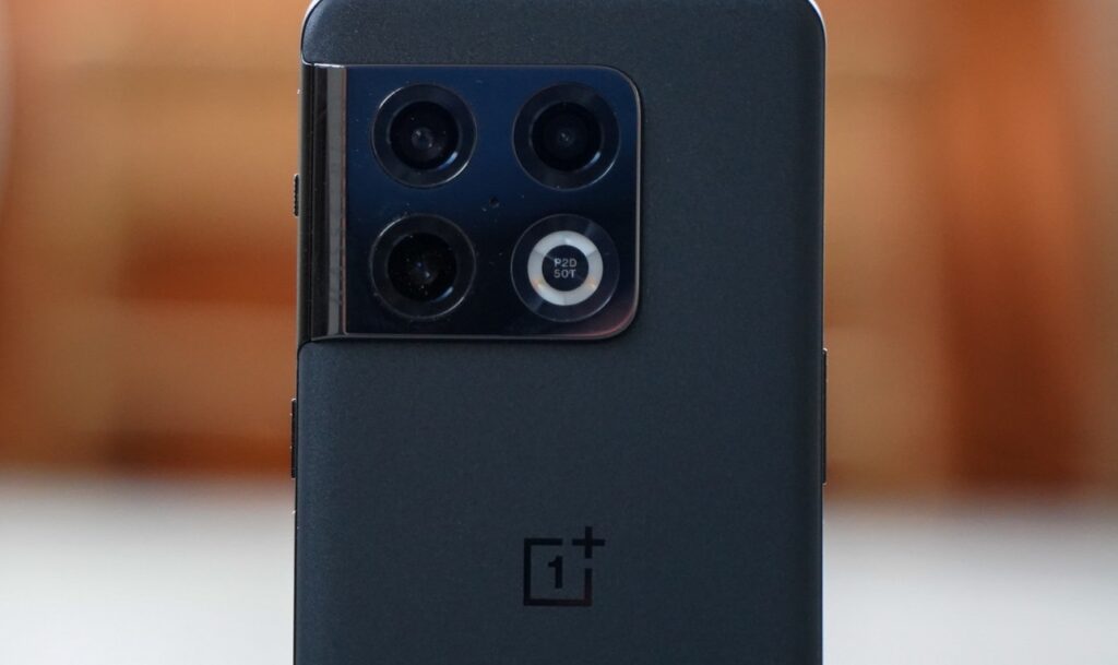 OnePlus 10T 5G with Snapdragon 8+ Gen 1 processor to be launched in August OnePlus 10 Pro camera close up with ball