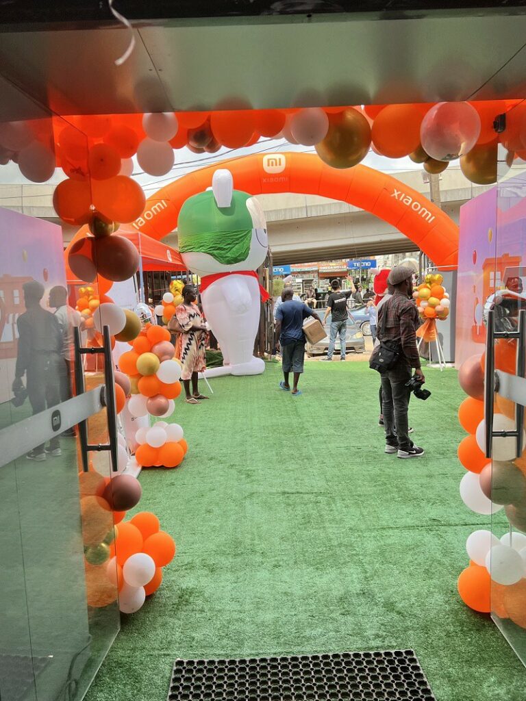 Xiaomi opens first authorized store in Nigeria; give out Redmi Note 11 Xiaomi new store in Nigeria 2