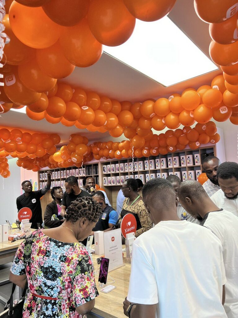 Xiaomi opens first authorized store in Nigeria; give out Redmi Note 11 Xiaomi new store in Nigeria 3