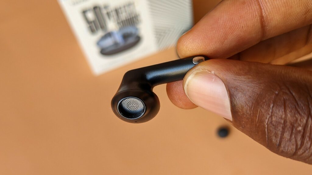 Tecno Sonic 1 wireless earbuds review: good for the money Tecno Sonic 1 Transparent Mode