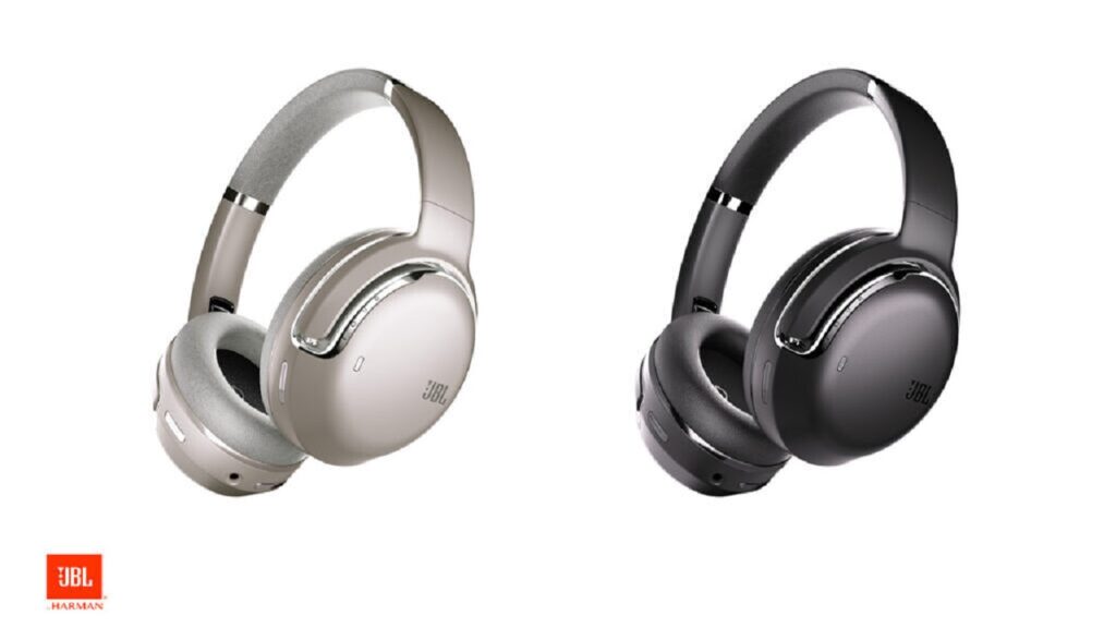 JBL Tour PRO 2 earbuds with touch screen charging case launched 3 JBL Tour PRO 2 earbuds with touch screen charging case launched jblheadphones 1024x683 1