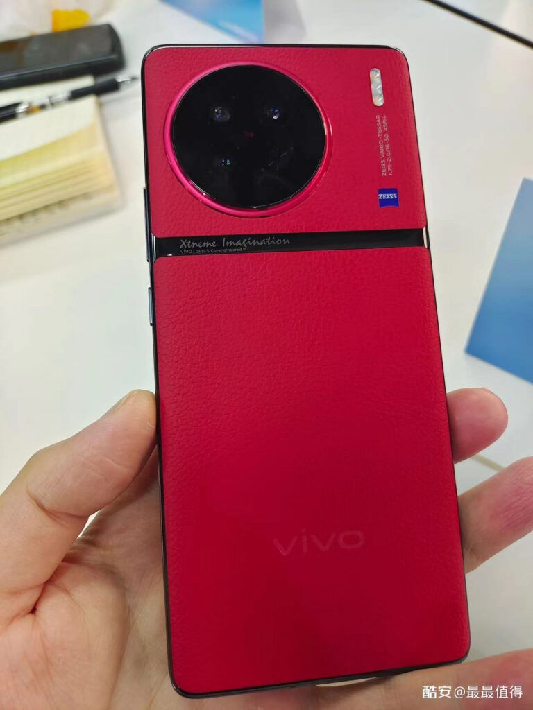 Color options, life images and pricing of vivo X90-series reveal 6 Color options, life images and pricing of vivo X90-series reveal pervye zhivye foto i press rendery bazovogo vivo x90 1
