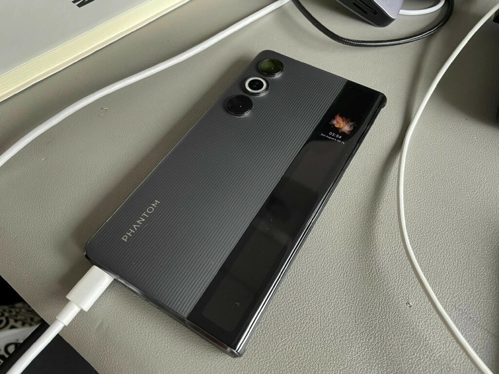 Tecno Phantom Ultimate Rollable smartphone 4 1024x768 IMAGERY: This is the Tecno Phantom Ultimate Everyone is Talking About Tecno Phantom Ultimate Rollable smartphone 4
